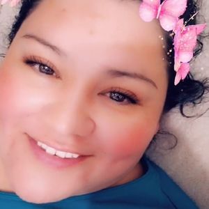 Meet your Posher, Yesenia